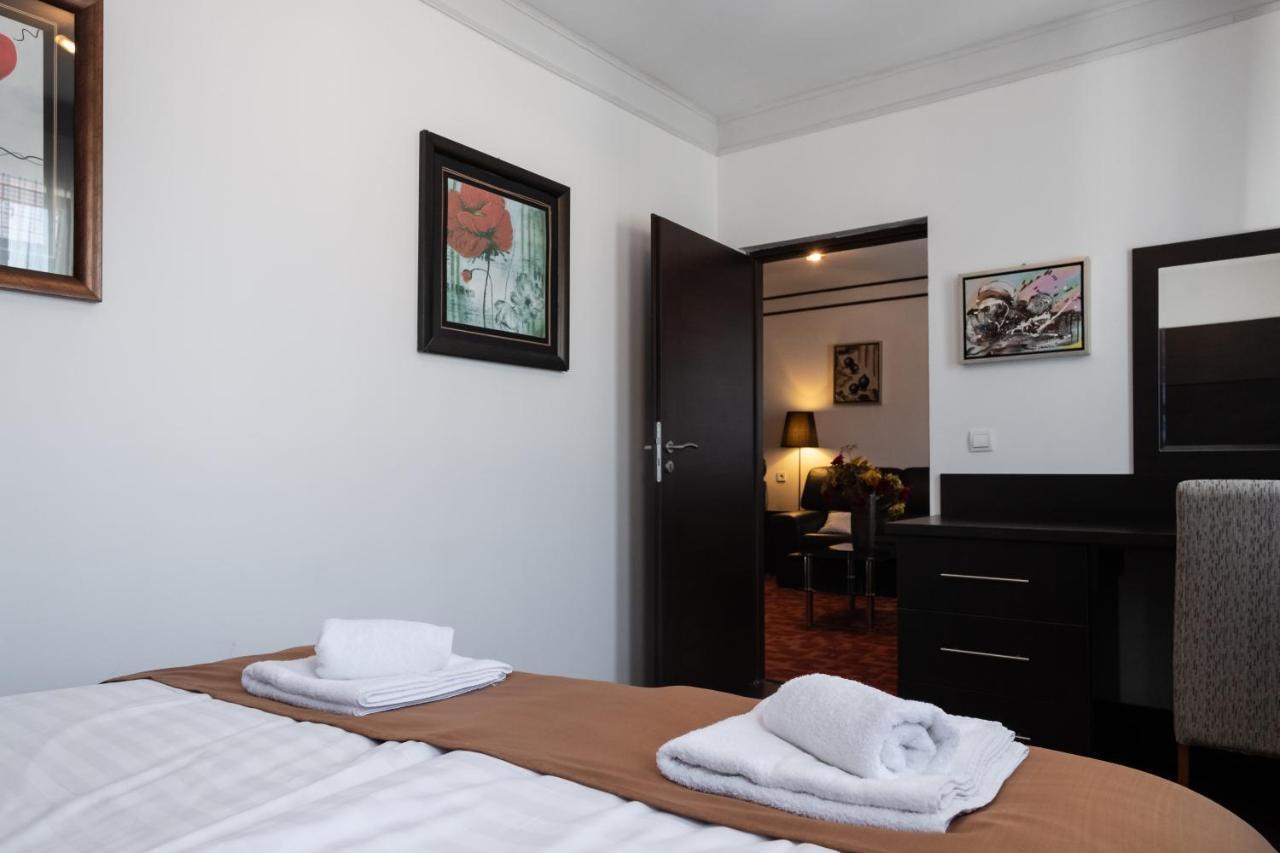 Como A Casa Apartments - Free Parking Sarajevo Exterior photo